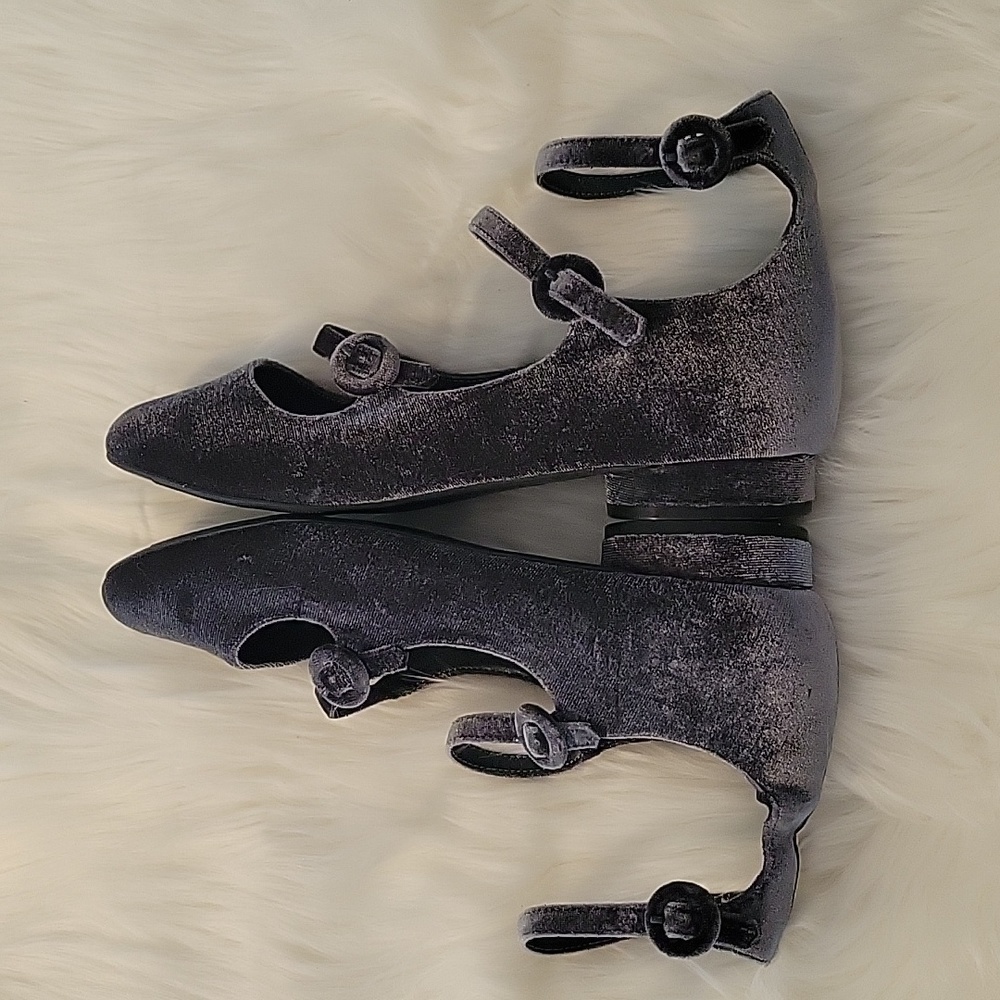 Chelsea Crew City Flats EUC